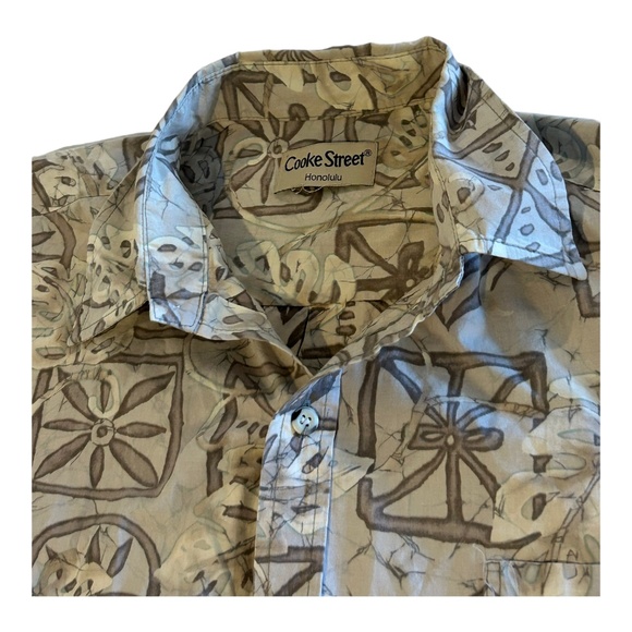 Hawaiin Shirt - Picture 1 of 3